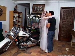 Развратная невеста изменила мужу с фотографом на свадьбе